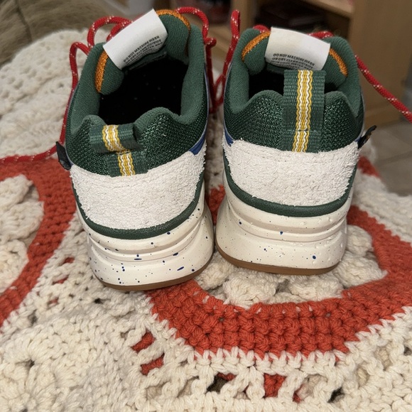 Women’s New Balance 997H - Picture 3 of 5